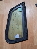 Volkswagen	Polo Sol Arka Kelebek Camı (2002-2009)