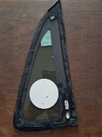 Volkswagen Polo Sol Arka Kelebek Camı (Stok Kodu: VW-89)