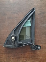 Volkswagen 	Tiguan	2016-	Sağ Ön Kelebek Camı	(Stok Kodu:	VW-65)