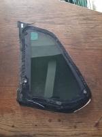 Volkswagen Tiguan Sağ Arka Kelebek Camı (Stok Kodu: VW-84) 