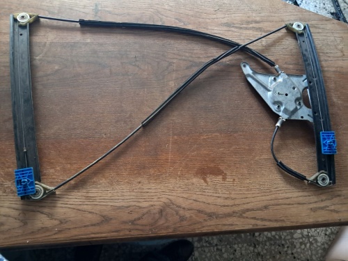 Audi	A-3 (Eski)	Sol Kriko 	1997-2003  (Stok Kodu: Kr-6)	