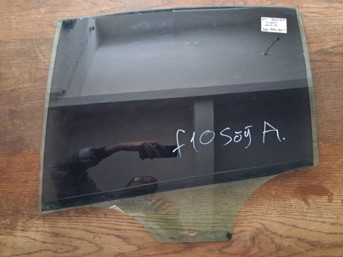 BMW	F-10	2010-2016	Sağ Arka Kapı Camı	(Stok Kodu:	Bm-29)