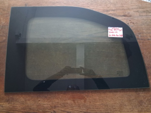 Citroen	Berlingo-2	Sol Arka Yan Sabit	2008-2023	(Stok Kodu:	Ci-120)