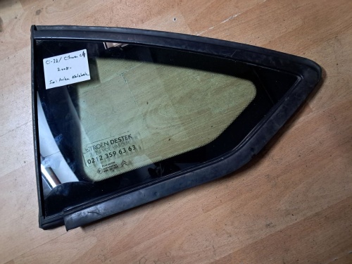 Citroen	C-4	Sol Arka Kelebek Camı 	2008-	(Stok Kodu:	Ci-38)