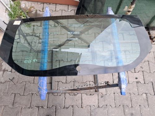 Dacia	Duster	Arka Cam Rzt.	2016	(Stok Kodu:	Da-5)