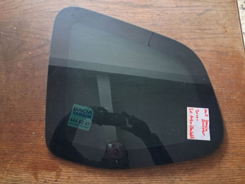 Dacia	Duster	Sol Arka Yan Sabit	2010-	(Stok Kodu:	Da-5)