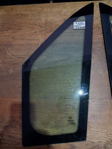 Fiat	Ducato 	2006-2014	Sağ Ön Kelebek Camı	(Stok Kodu:	Fi-8)