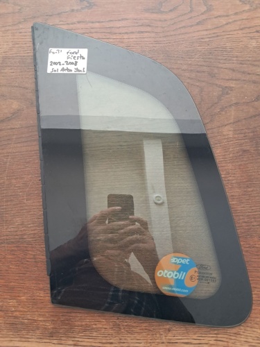 Ford	Fiesta 	Sol Arka Yan Sabit Camı	2002-2008	(Stok Kodu:	Fo-31)