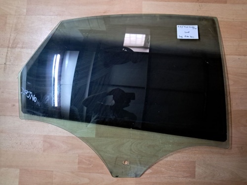 Ford Mondeo Sağ Arka Kapı Camı (Stok Kodu: Fo-9)