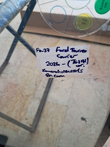 Ford	Tourneo Courier	Kameralı, sensörlü Ön cam	2024-	(Stok Kodu:	Fo-37)