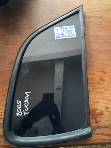 Hyundai	Tucson	2004-2010	Sağ Arka Kelebek Camı	(Stok Kodu:	Hy-17)