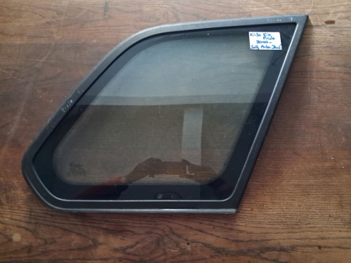 Kia 	Pride	Sağ Arka Kelebek Camı	2000-	(Stok Kodu:	Ki-30)