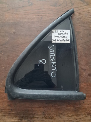 Kia 	Sorento	Sağ Arka Kelebek Camı	2002-2008	(Stok Kodu:	Ki-69)