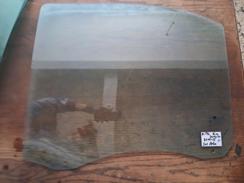 Kia	Sorento	Sol Arka Kapı Camı	2005-2015	(Stok Kodu:	Ki-74)