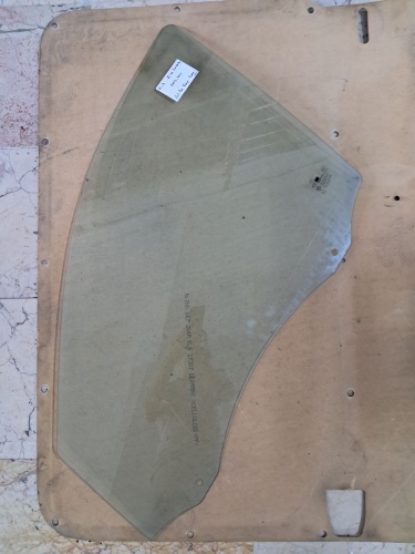 Kia	Sorento	Sol Ön Kapı Camı	2002-2011	(Stok Kodu:	Ki-2)