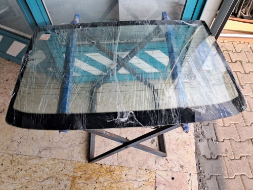 Lada	Vega	2000-	Arka Cam	(Stok Kodu:	Lad-1)