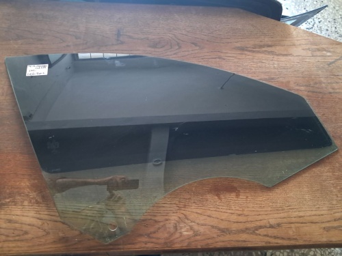 Mercedes	CLA 250	Sağ Ön Kapı Camı	2015-	(Stok Kodu:	Me-14)