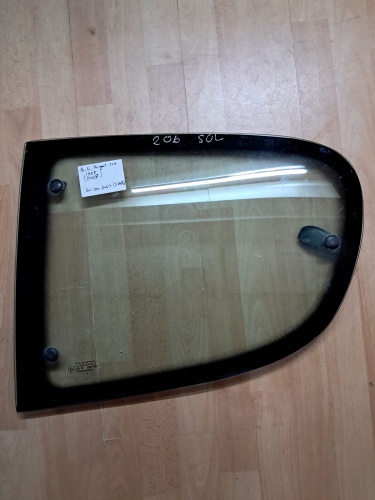 Peugeot 206 Sol Arka (3 Delik) Yan Sabit Camı (Stok Kodu: Pe-6)
