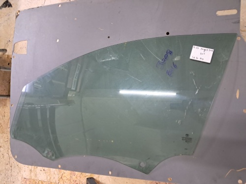 Peugeot 3008 Sol Ön Kapı Camı 2016 (Stok Kodu: Pe-67)