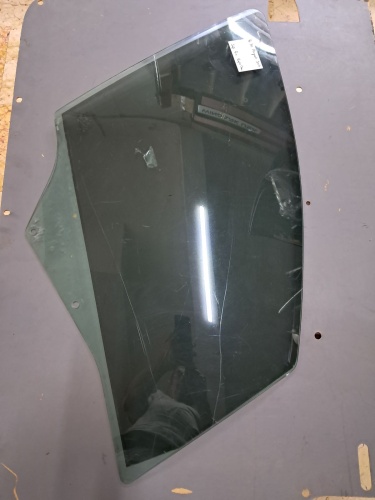 Peugeot 307 Sağ Ön Kapı Camı (Stok Kodu: Pe-70)