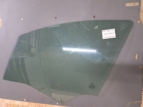 Peugeot 307 Sol Ön Kapı Camı (Stok Kodu: Pe-72)