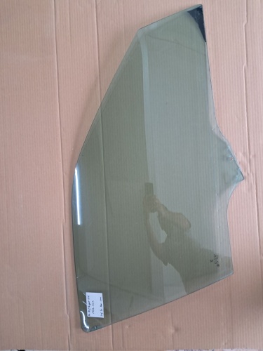 Peugeot	406	Sağ Ön Kapı Camı	1999-2004	(Stok Kodu:	Pe-83)