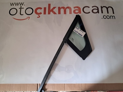 Renault Clio-4 Sağ Ön Kelebek Camı (Stok Kodu: Re-87)