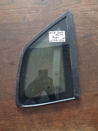 Seat	Arona	2018-	Sağ Arka Kelebek Camı	(Stok Kodu:	Se-28)