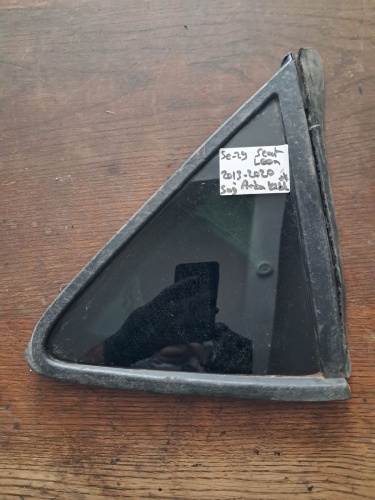 Seat	Leon	2013-2020	Sağ Arka Kelebek Camı	(Stok Kodu:	Se-29)