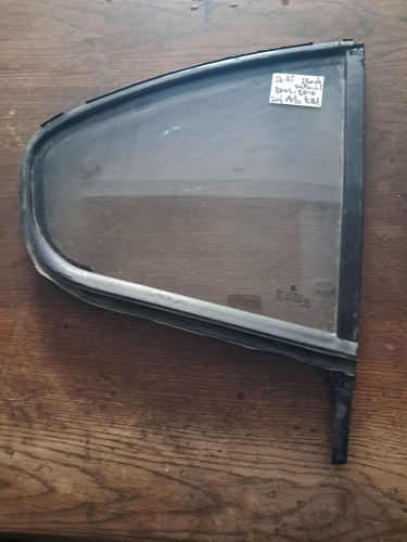 Skoda Octavia 2004-2010 Sağ Arka Kelebek Camı (Stok Kodu: Sk-25)