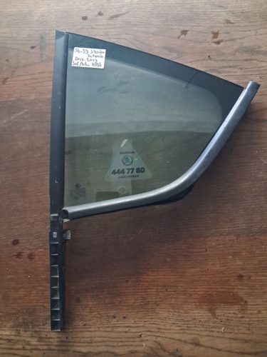 Skoda Octavia 2012-2019 Sol Arka Kelebek Camı (Stok Kodu: Sk-39)