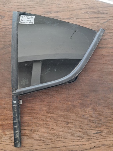 Skoda Octavia 2012-2019 Sol Arka Kelebek Camı (Stok Kodu: Sk-43)