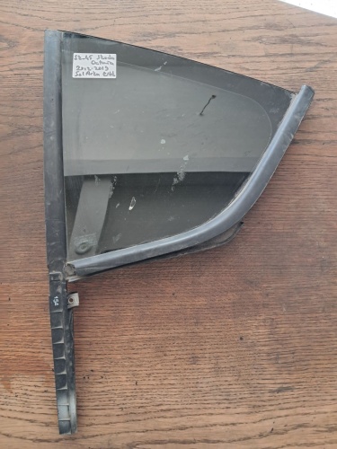 Skoda Octavia 2012-2019 Sol Arka Kelebek Camı (Stok Kodu: Sk-45)