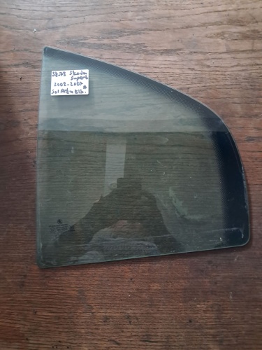  Skoda Superb 2002-2007 Sol Arka Kelebek Camı (Stok Kodu: Sk-73)