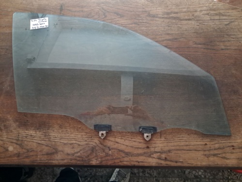 Toyota 	Corona	1993-2000	Sağ Ön Kapı Camı	(Stok Kodu:	To-64)