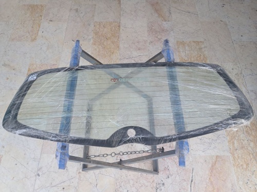 Toyota Yaris 2017-2020 Arka Cam (Stok Kodu: To-58)