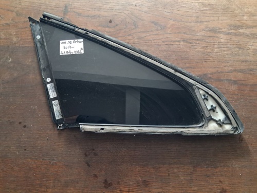 Volkswagen Arteon Sol Arka Kelebek Camı (Stok Kodu: VW-93)