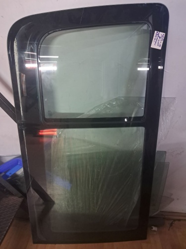 Volkswagen Crafter 2007-2018 Sol 1. Sürgülü Çerçeve (Stok Kodu: VW-107)