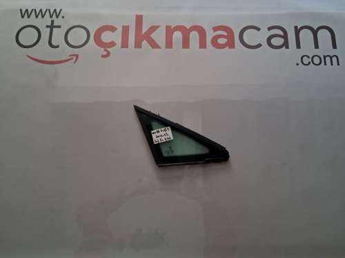 Volkswagen Golf-7 Sağ Ön Kelebek Camı (Stok Kodu: VW-98)