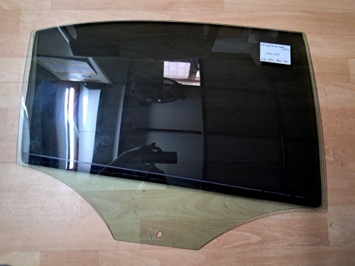 Volkswagen	Jetta	2012-2015	Sağ Arka Kapı Camı	(Stok Kodu:	VW-26)