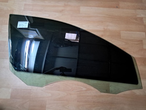 Volkswagen	Jetta	2012-2016	Sağ Ön Kapı Camı	(Stok Kodu:	VW-25)
