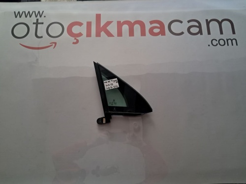 Volkswagen Tiguan II Sağ Ön Kelebek Camı (Stok Kodu: VW-95)