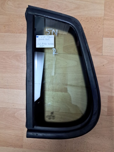 Volkswagen	Tiguan Sol Arka Kelebek Camı (2009-2014)